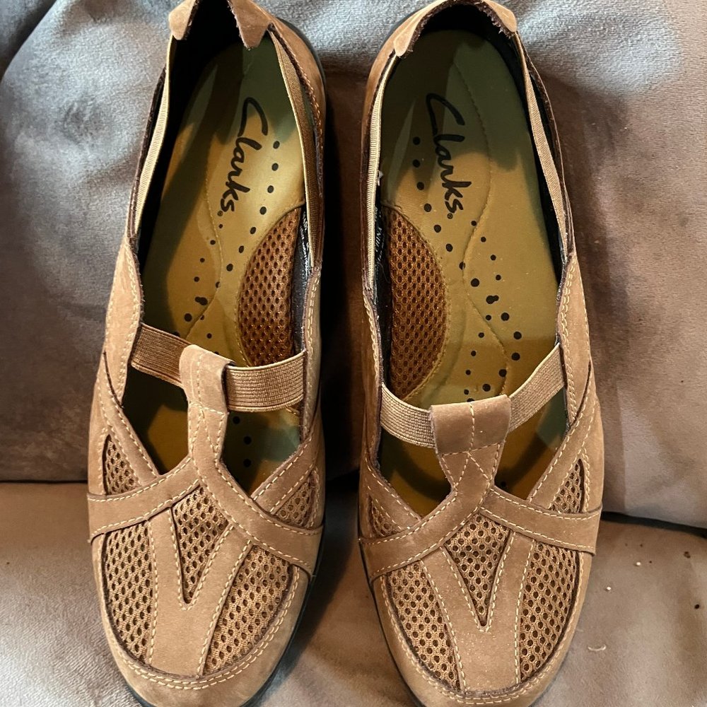 Clarks Women's Light Brown Leather Mesh Mary Janes Sneakers Shoes 85748 Size 6.5